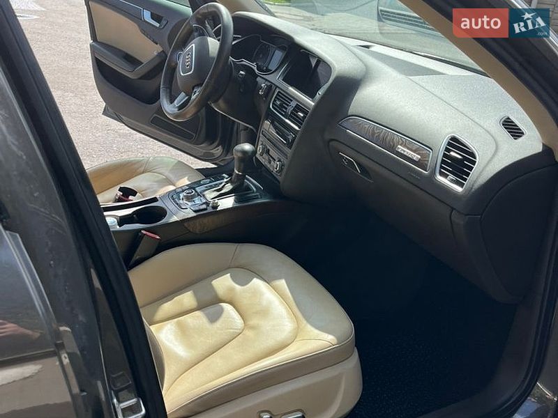 Седан Audi A4 2014 в Жидачове