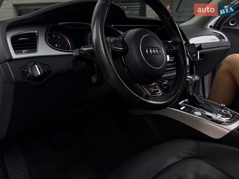 Седан Audi A4 2015 в Одессе