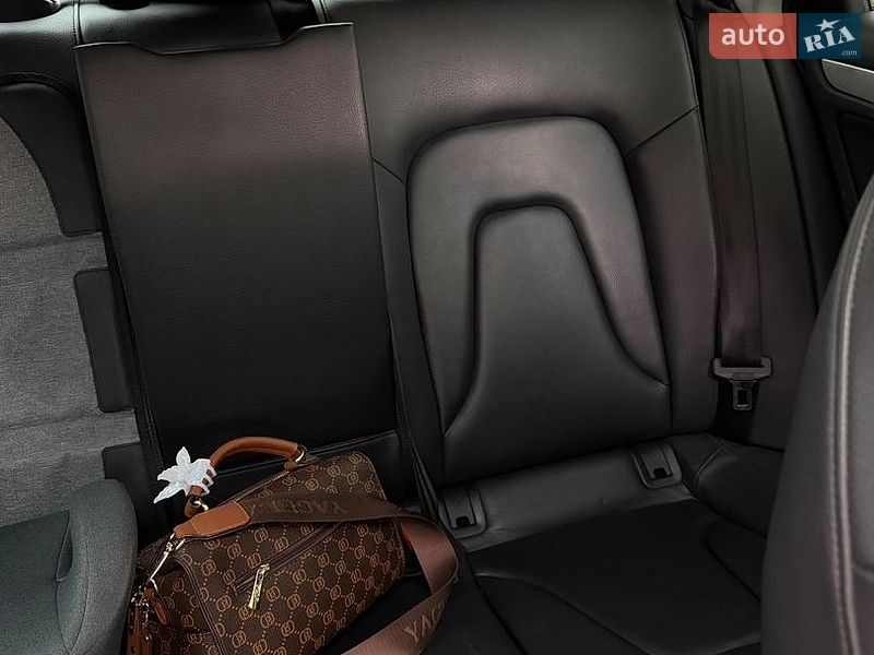 Седан Audi A4 2015 в Одессе