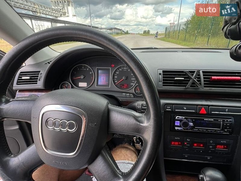 Седан Audi A4 2006 в Коростене