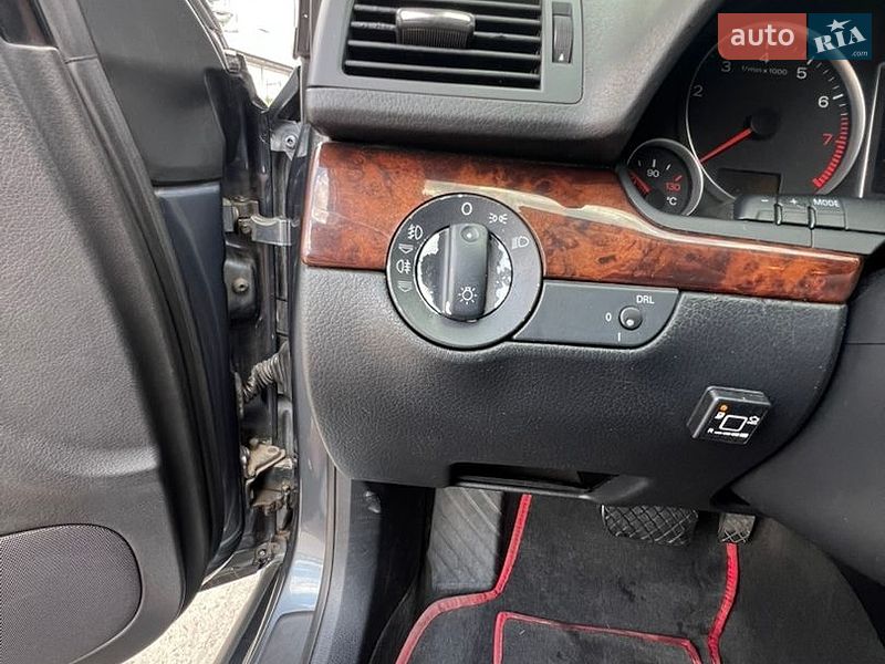 Седан Audi A4 2006 в Коростене