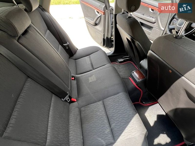 Седан Audi A4 2006 в Коростене