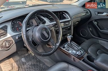 Седан Audi A4 2015 в Киеве