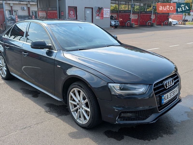 Седан Audi A4 2015 в Киеве