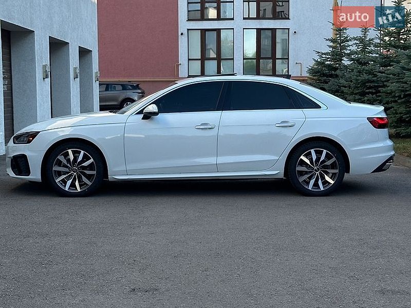 Седан Audi A4 2023 в Киеве