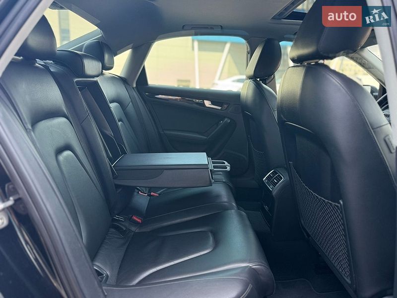 Седан Audi A4 2012 в Киеве
