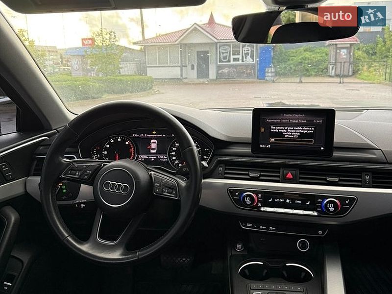 Седан Audi A4 2017 в Киеве