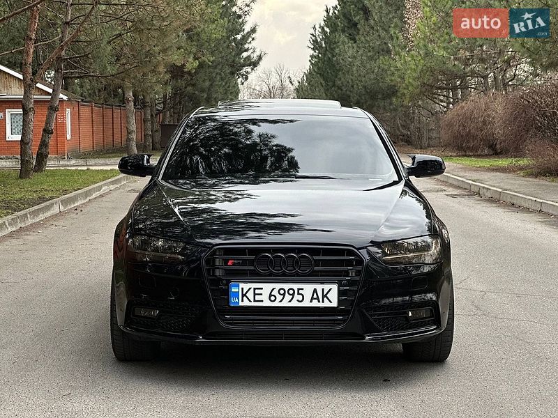Седан Audi A4 2013 в Дніпрі