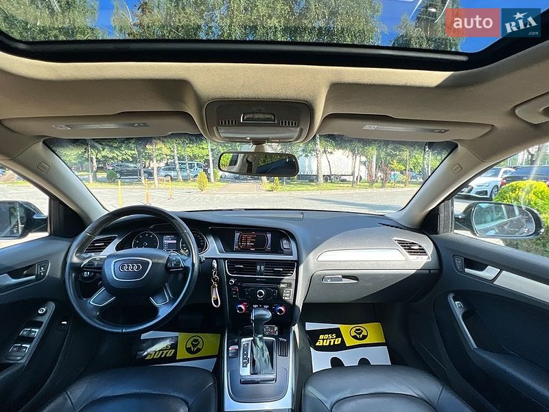 Седан Audi A4 2014 в Львове