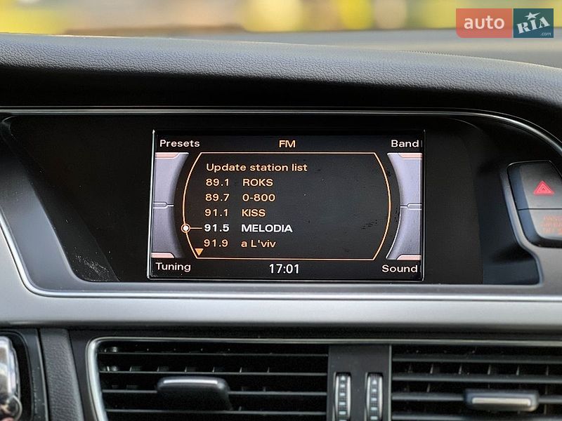 Седан Audi A4 2014 в Львове
