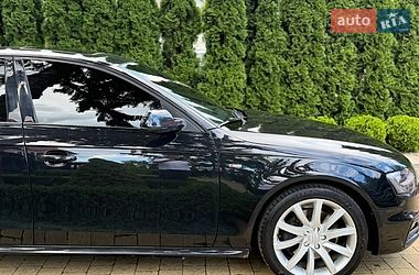 Седан Audi A4 2013 в Городке
