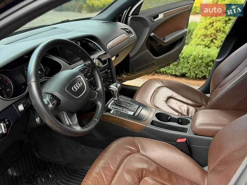Седан Audi A4 2013 в Городке