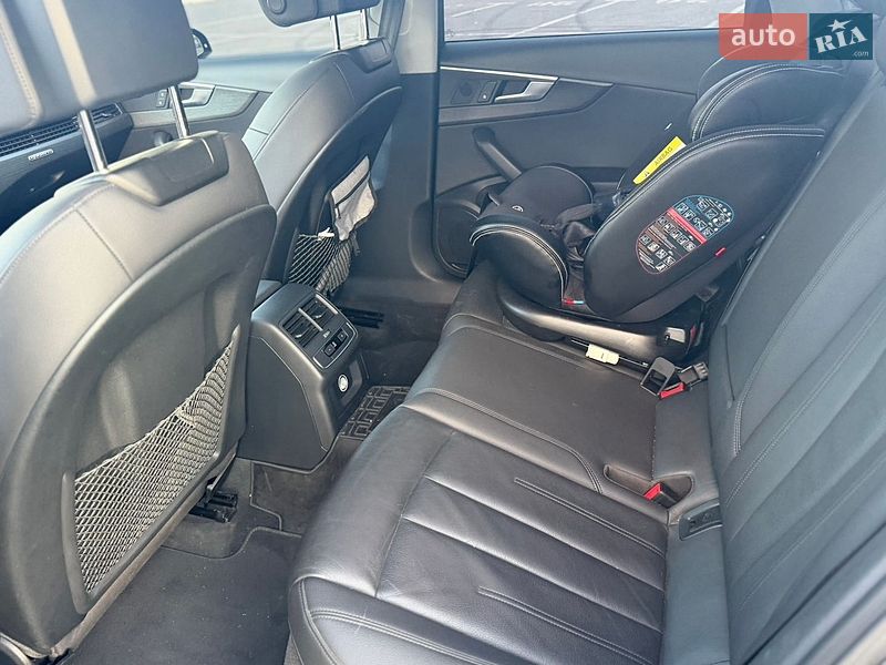 Седан Audi A4 2019 в Києві