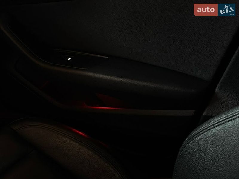 Седан Audi A4 2019 в Черновцах