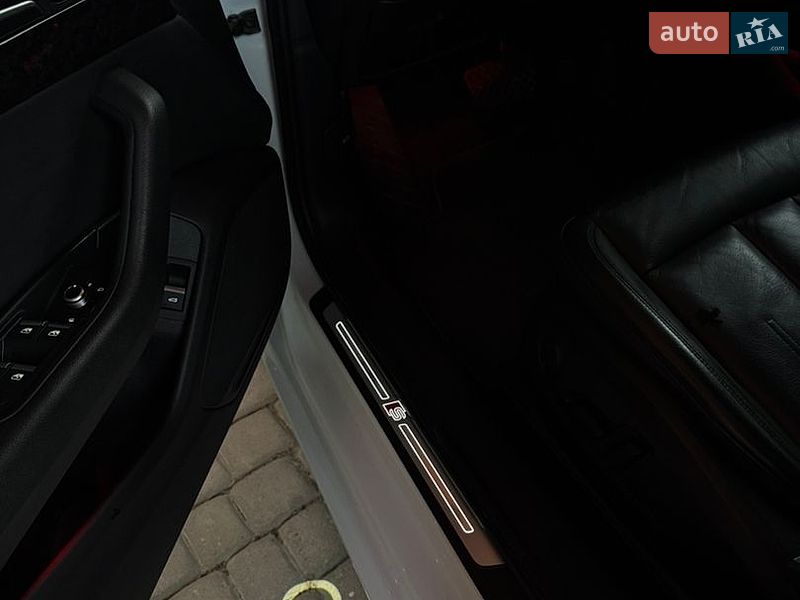 Седан Audi A4 2019 в Черновцах