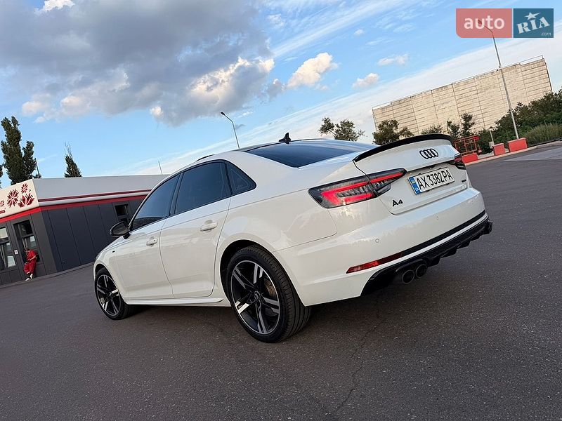 Седан Audi A4 2017 в Кривому Розі