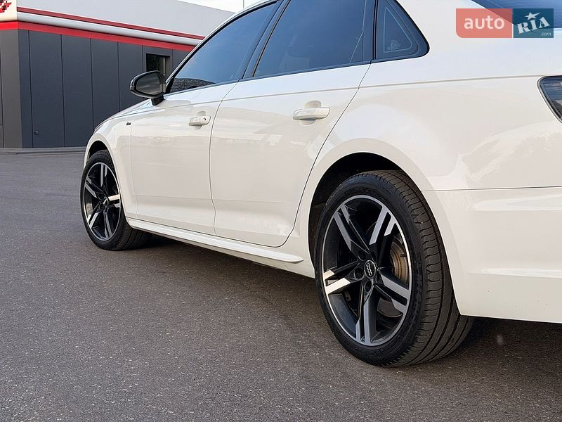 Седан Audi A4 2017 в Кривому Розі