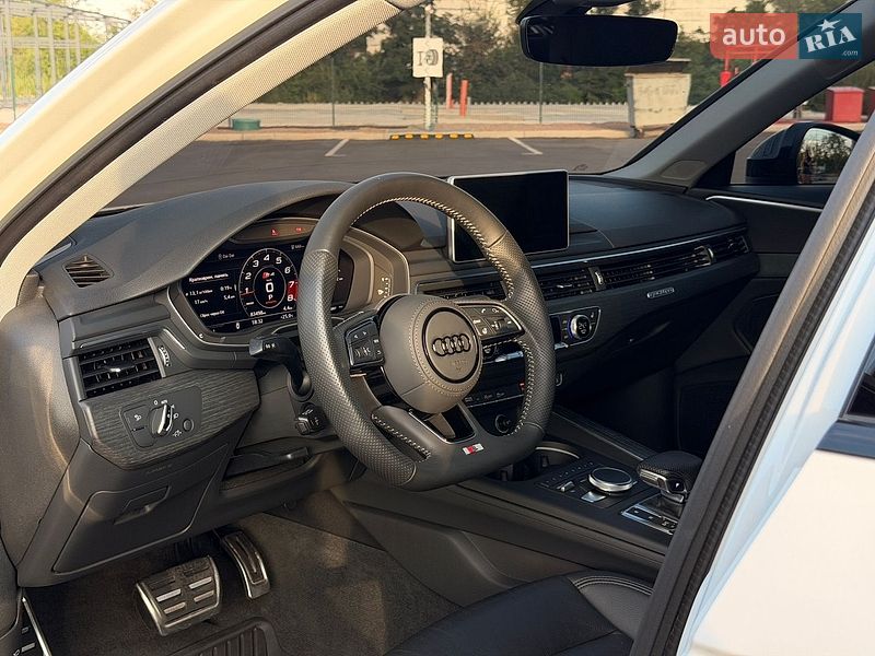 Седан Audi A4 2017 в Кривому Розі