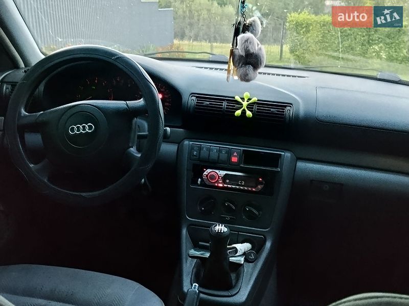 Универсал Audi A4 1997 в Заболотове