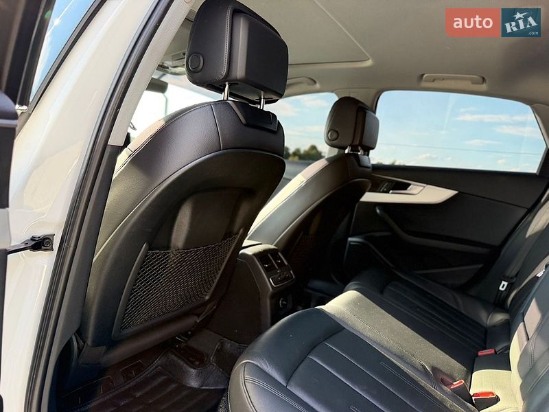 Седан Audi A4 2017 в Рівному