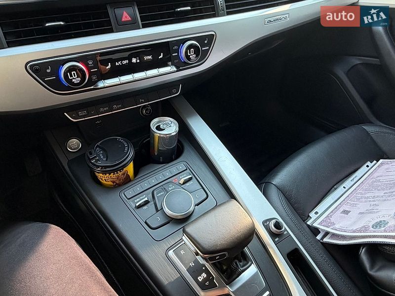 Седан Audi A4 2017 в Рівному