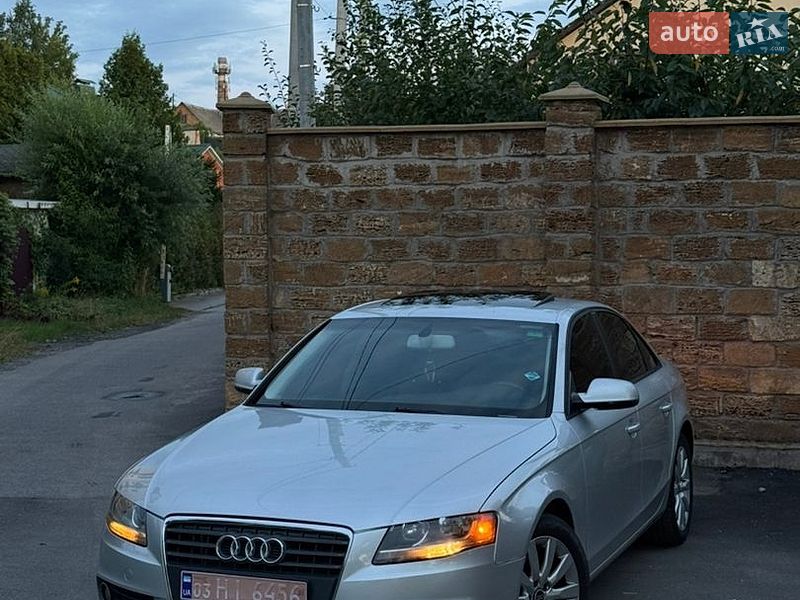 Седан Audi A4 2011 в Виннице