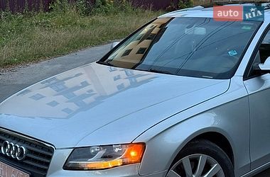 Седан Audi A4 2011 в Виннице