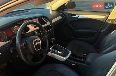 Седан Audi A4 2011 в Виннице