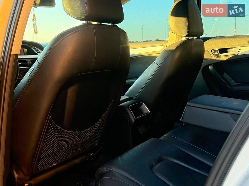 Седан Audi A4 2011 в Виннице