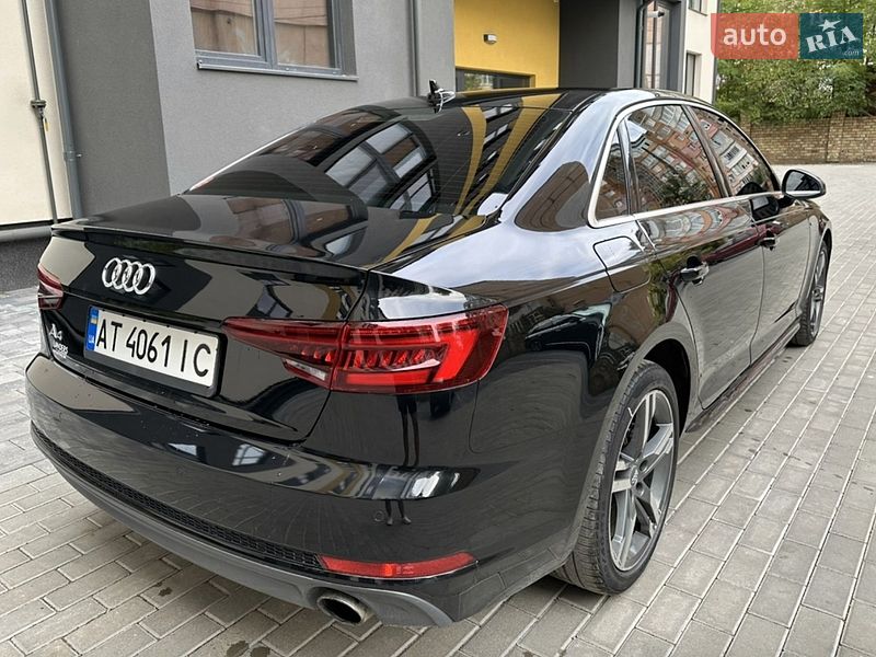Седан Audi A4 2017 в Львові
