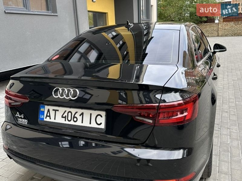 Седан Audi A4 2017 в Львові