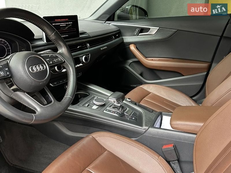 Седан Audi A4 2017 в Львові