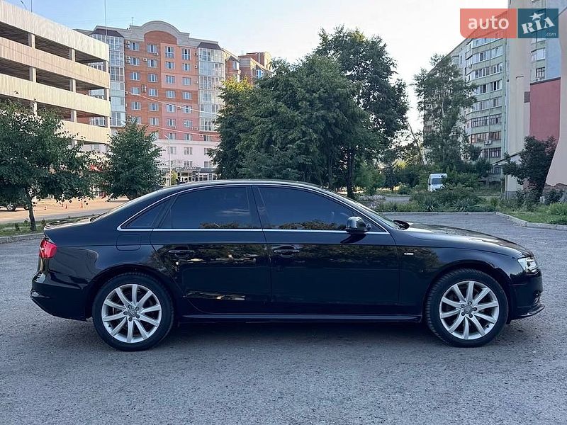 Седан Audi A4 2013 в Полтаві