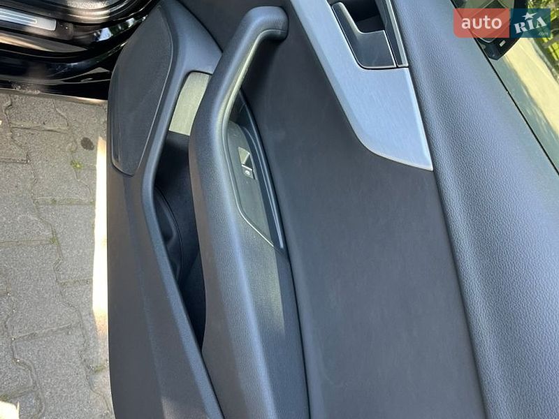 Универсал Audi A4 2017 в Черновцах