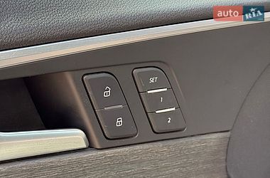 Седан Audi A4 2019 в Днепре