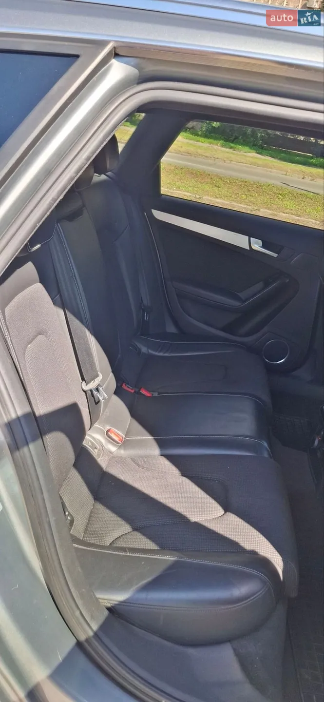 2010 Audi A4 - мініатюра 11
