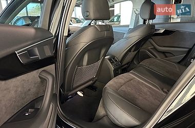 Седан Audi A4 2021 в Львове