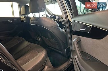 Седан Audi A4 2021 в Львове