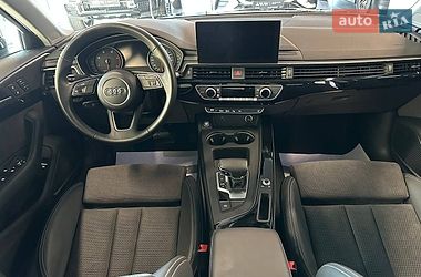 Седан Audi A4 2021 в Львове