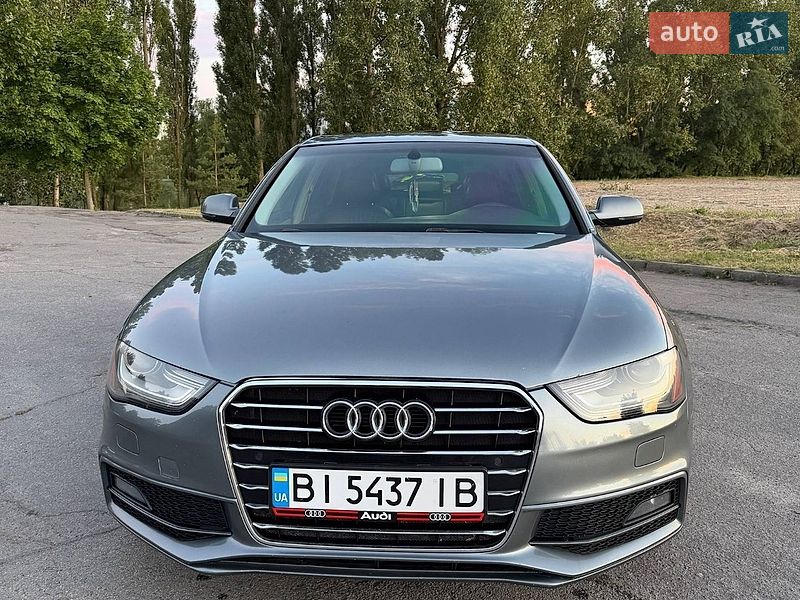 Седан Audi A4 2013 в Горішніх Плавнях