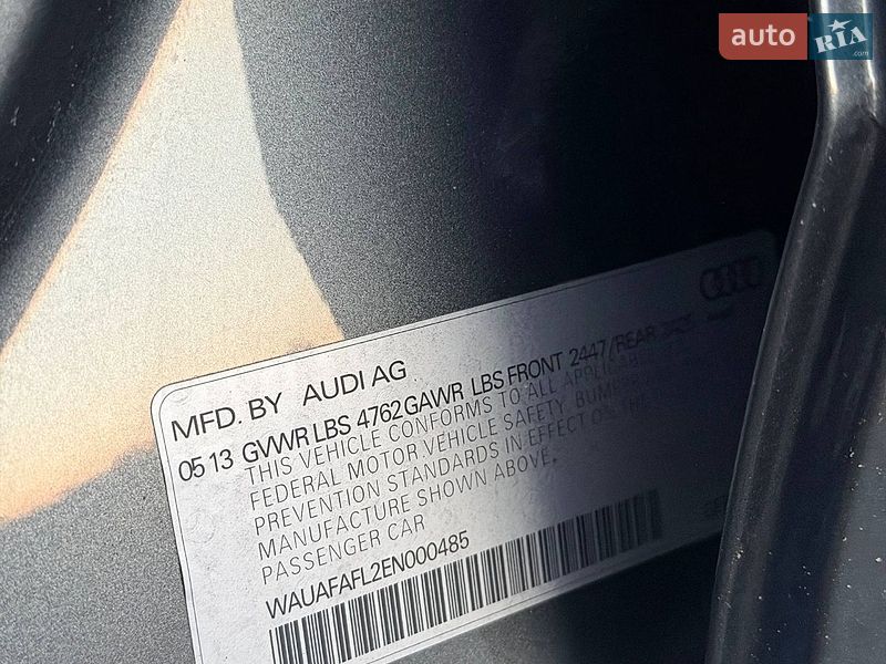 Седан Audi A4 2013 в Горішніх Плавнях