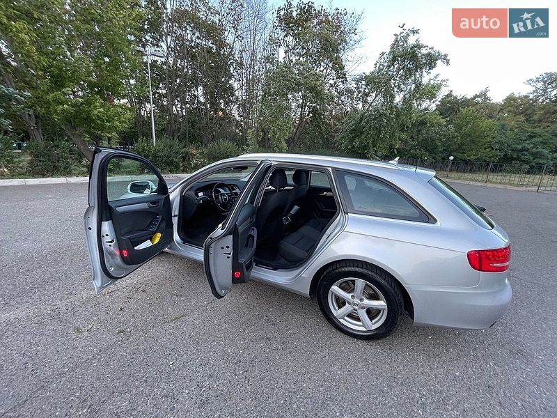 Универсал Audi A4 2010 в Одессе