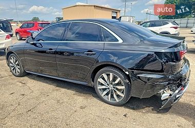 Седан Audi A4 2021 в Львові
