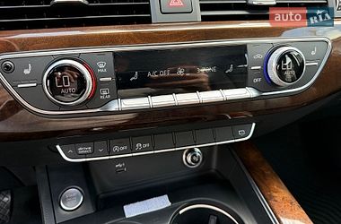 Седан Audi A4 2019 в Львові