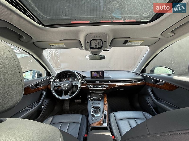 Седан Audi A4 2019 в Львові