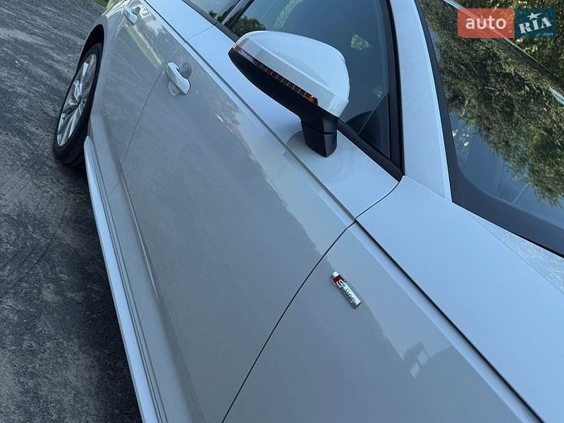Седан Audi A4 2018 в Хмельницком