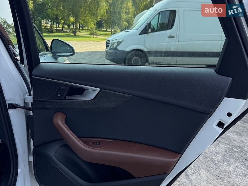 Седан Audi A4 2018 в Хмельницком