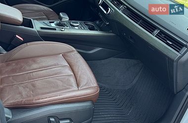 Седан Audi A4 2018 в Хмельницком