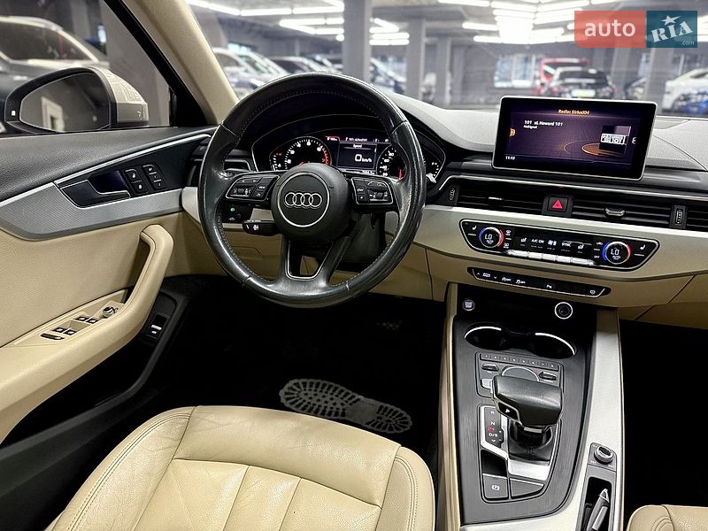Седан Audi A4 2016 в Харкові