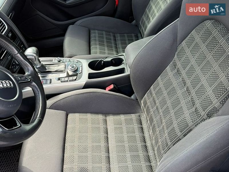 Седан Audi A4 2014 в Києві